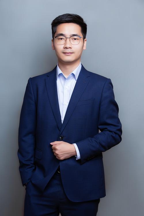 钟女士